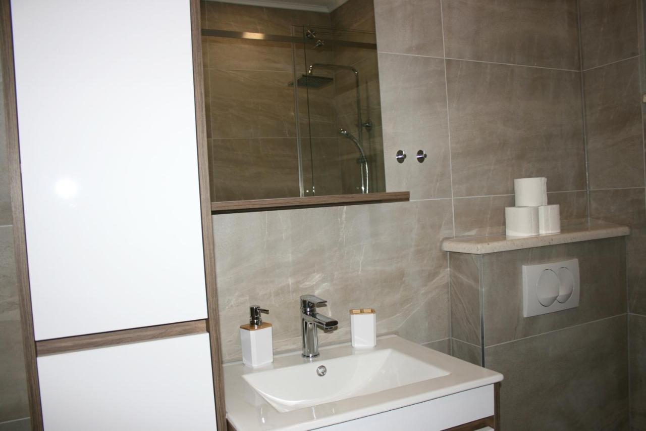 Apartments Antea Трогир Екстериор снимка