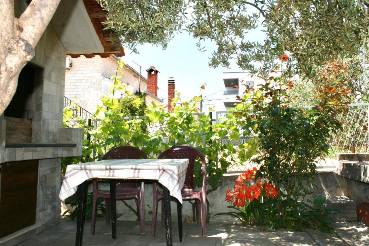 Apartments Antea Трогир Екстериор снимка