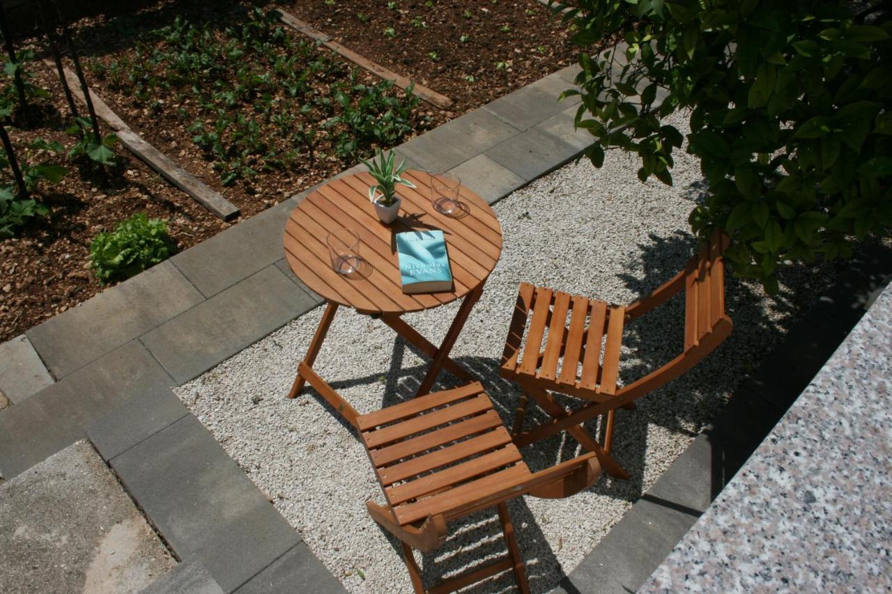 Apartments Antea Трогир Екстериор снимка