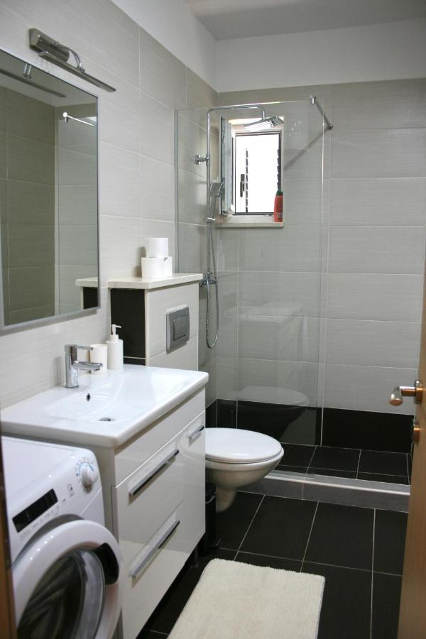 Apartments Antea Трогир Екстериор снимка